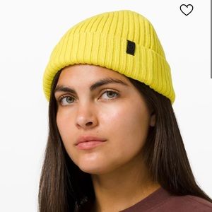 NEW lululemon From the Top merino Beanie yellow with tags⭐️⭐️⭐️⭐️